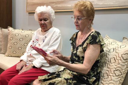 seniors using device surfing online